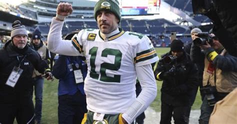Column: It’s over, Chicago Bears fans. Aaron Rodgers is out of Green Bay — and the NFC North.
